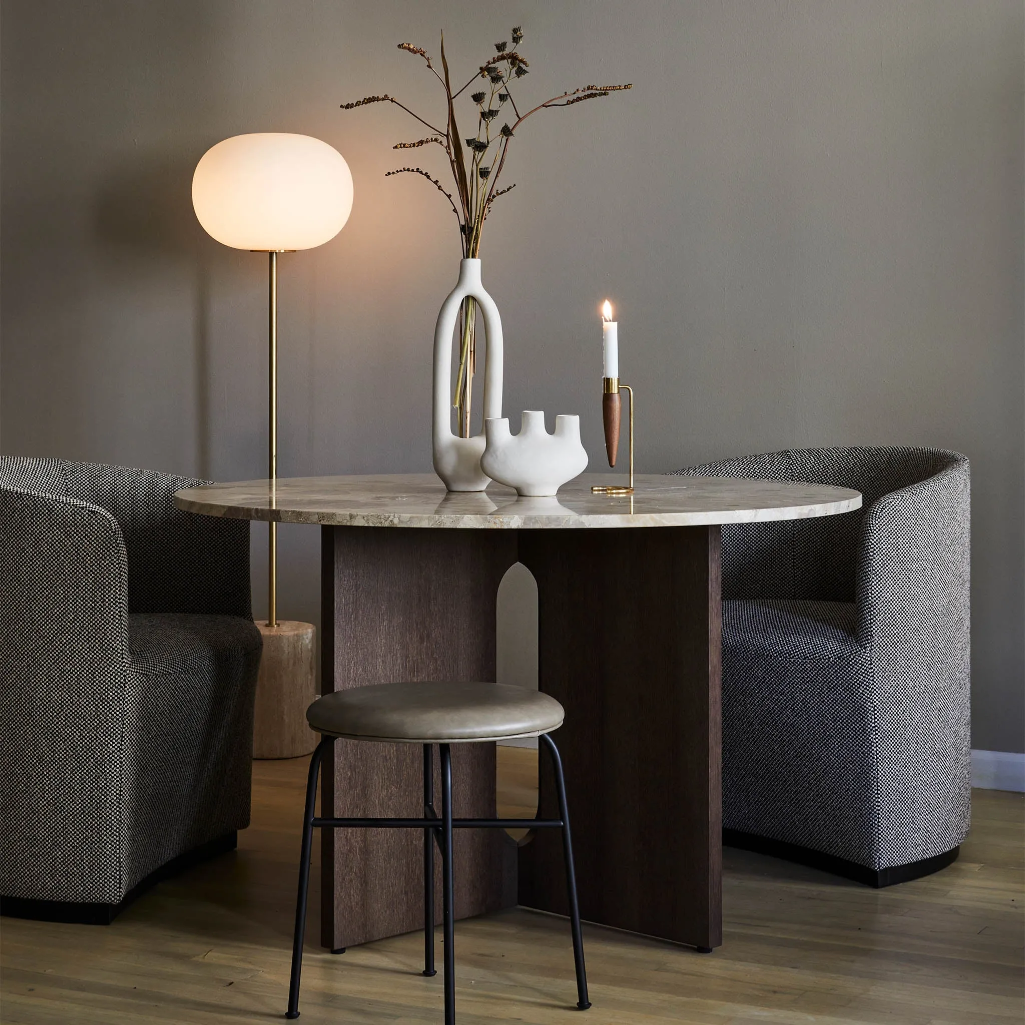 JWDA floor | travertine and brushed brass