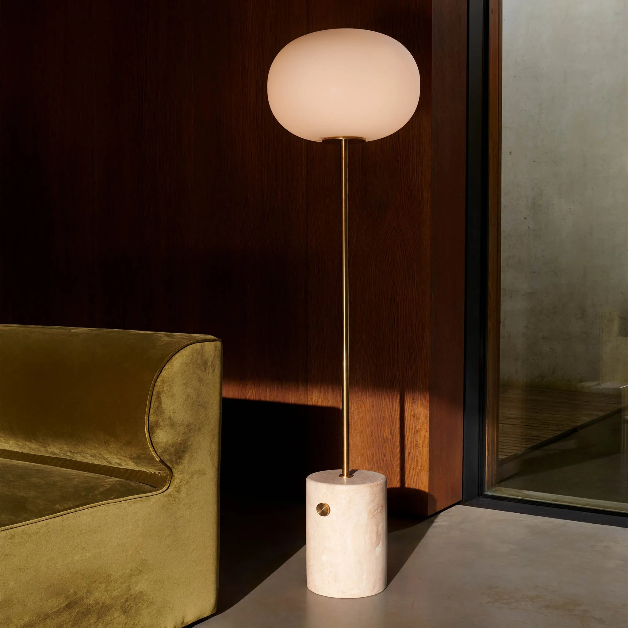 JWDA floor | travertine and brushed brass