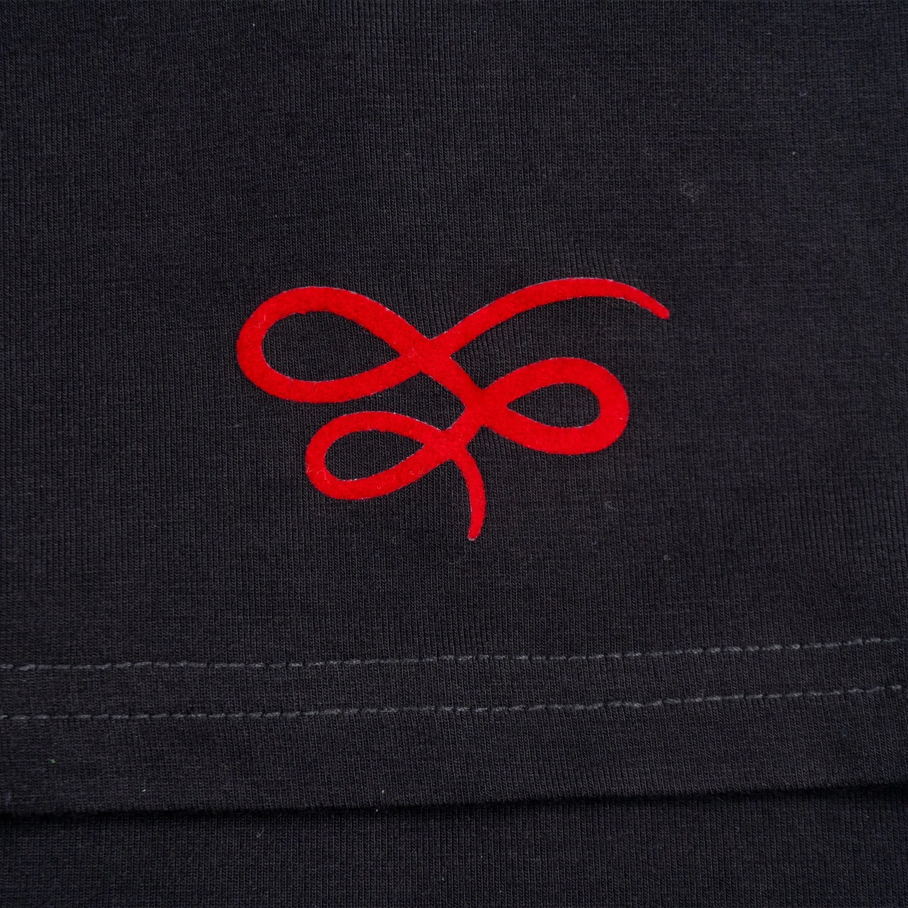 Playera con aplicación de pedrería full para hombre - Modelo RESPLANDOR